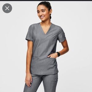 Figs graphite grey scrubs set medium